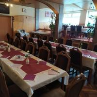 Un restaurant sau alt loc unde se poate mânca la Hotel Slávie