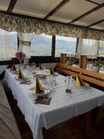 Restaurace v ubytování Готельно-Ресторанний комплекс Кичера