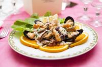 Jídlo v hotelu nebo okolí