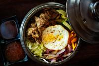 Jídlo v penzionu – hostince nebo okolí