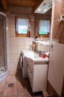 Koupelna v ubytování APARTMA-SPA NATURA