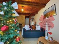 Posedenie v ubytovaní Le petit Châtaignier - Cozy Immo