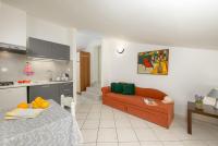 Kuchnia lub aneks kuchenny w obiekcie Apartments Silvana 74