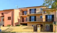 Budynek, w którym mieści się apartament