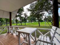 Zahrada ubytování The Golden View Resort สวนผึ้ง