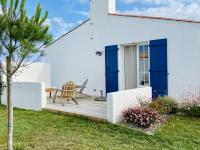 Vonkajšia záhrada v ubytovaní Maison moderne pour 5 personnes à Noirmoutier