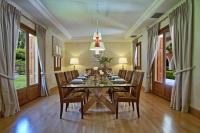 Posedenie v ubytovaní Villa Veneziano Suites & Villa