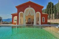 Bazén v ubytovaní Villa Veneziano Suites & Villa alebo v jeho blízkosti