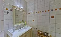 Kúpeľňa v ubytovaní Villa Veneziano Suites & Villa