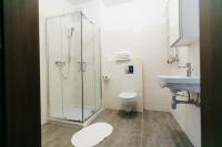 Kúpeľňa v ubytovaní RENTTNER Apartamenty