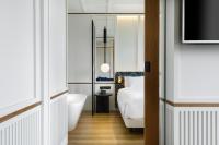 Posteľ alebo postele v izbe v ubytovaní Hotel Tres Reyes San Sebastián
