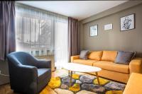 Posezení v ubytování N.Joy Holiday Apartment 413 by Sunny Hills