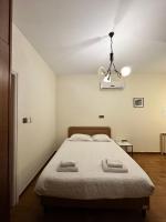 Postel nebo postele na pokoji v ubytování Villa Saint George Stone Costa Demetriou