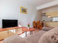 Kuchyňa alebo kuchynka v ubytovaní Apartment Rok 1 by Interhome