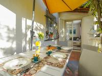 Posedenie v ubytovaní Villa Liou Miou Souleou by Interhome