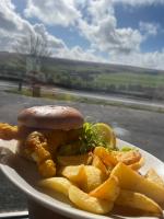 Mad på pensionatet eller i nærheden