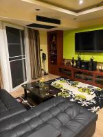 TV a/nebo společenská místnost v ubytování Jomtien Plaza Residence B408 By Mr.Kiss