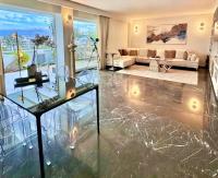 Posedenie v ubytovaní One 360 Skyline Athens Penthouses
