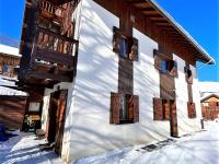 Budynek, w którym mieści się apartament