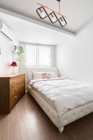 Seochon Secret Cave Houseにあるベッド