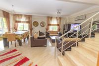 TV a/nebo společenská místnost v ubytování Paradise Town Villa Belmaria