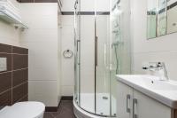 Łazienka w obiekcie Apartamenty Aquamarina by Noclegi Renters