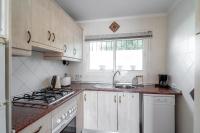 Kuchyňa alebo kuchynka v ubytovaní Via Romana 87 Villas Casasol
