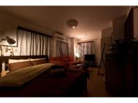 Mini Hotel Shinjuku Front - Vacation STAY 89774vにあるテレビまたはエンターテインメントセンター