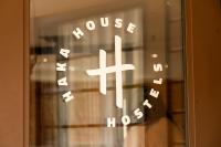 Haka House Aoraki Mt Cookに飾ってある許可証、賞状、看板またはその他の書類