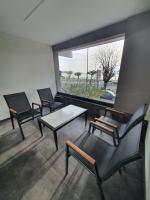Posedenie v ubytovaní Adell Miramare Golden Loft