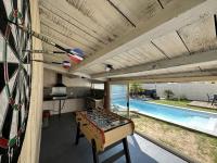 Bazén v ubytovaní Superbe maison de vacances avec piscine chauffée et bain nordique - 8 pers alebo v jeho blízkosti