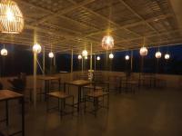 KUMA'S HOTEL餐廳或用餐的地方