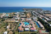 Bazén v ubytování Lydia Maris Resort & Spa nebo v jeho okolí