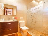 Kúpeľňa v ubytovaní Apartment Finca Can Corritx-4 by Interhome