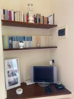 Knižnica v apartmánovom hoteli