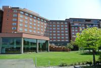 Lake Toya Hotel Guide 2026: 16 Toyako Onsen Hotels, Lake-View Rooms, Sky Open-Air Baths and Fireworks from Your Room