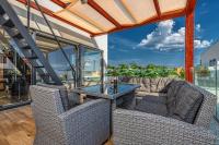 Posezení v ubytování Villa am Meer mit Pool & Kinderpool - Leon's Holiday Homes
