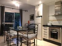 Kuchyň nebo kuchyňský kout v ubytování La Manga Club 2 Bed Apartment Great location