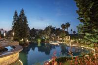 Bazén v ubytování Mirage Park Resort-Ultra All Incl. nebo v jeho okolí