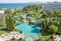 Bazén v ubytování Mirage Park Resort-Ultra All Incl. nebo v jeho okolí