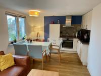 Kuchyň nebo kuchyňský kout v ubytování Ruhige Ferienwohnung mit Sonnenterrasse und Garten