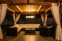 A seating area at Green Oasis Gabella