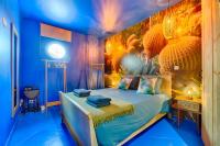 Posteľ alebo postele v izbe v ubytovaní Luxury Jardin Majorelle paris orly avec jacuzzi