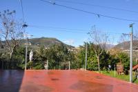 En generel udsigt til bjerge eller udsigt til bjerge taget fra pensionatet