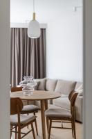 Część wypoczynkowa w obiekcie LET'S SEA - 4 Person - Premium Baltic Apartment with Sea View nad SPA access