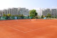 Tenis a/nebo squash v ubytování Hotel Laguna Garden nebo okolí