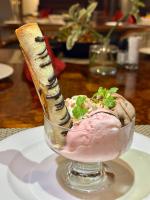 Jídlo v hotelu nebo okolí