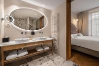 Grand Hotel Union Eurostarsにあるベッド