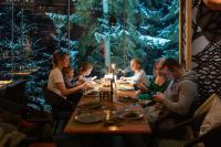 Επισκέπτες που μένουν στο Stara Pravda Hotel - History