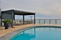 Bazén v ubytovaní Villa direkt am Meer für 6 Personen alebo v jeho blízkosti